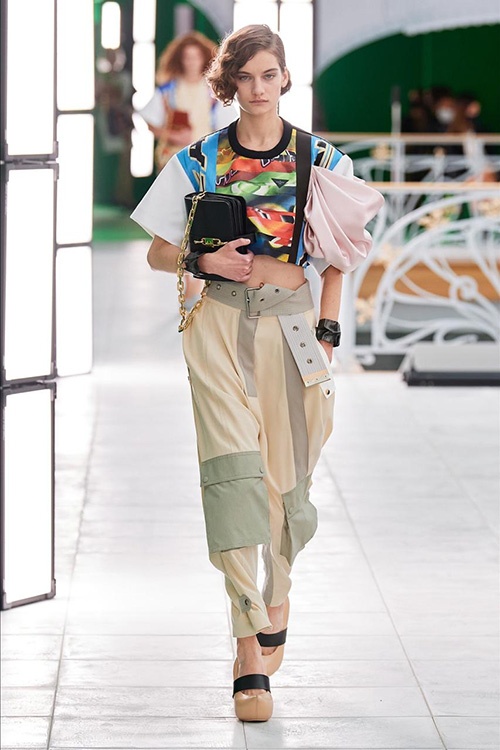 Показ Louis Vuitton