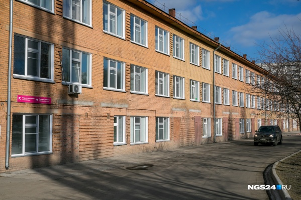 Всех заболевших коронавирусом отправляют в закрытое отделение БСМП Всех заболевших коронавирусом отправляют в закрытое отделение БСМП