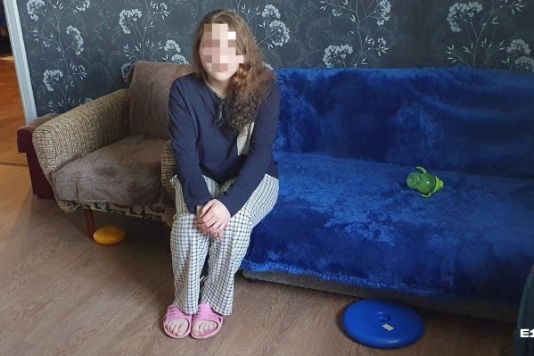 Ангелина пять лет жила в захламленной квартире, и даже в туалет ей иногда приходилось ходить в ближайший торговый центр Ангелина пять лет жила в захламленной квартире, и даже в туалет ей иногда приходилось ходить в ближайший торговый центр