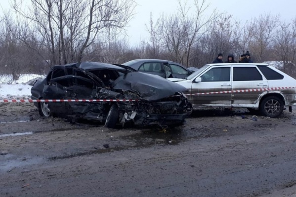 ДТП, в которых серьезно пострадали или погибли люди, случаются и в Перми, и за пределами столицы края. На фото — авария на Гамовском тракте ДТП, в которых серьезно пострадали или погибли люди, случаются и в Перми, и за пределами столицы края. На фото — авария на Гамовском тракте