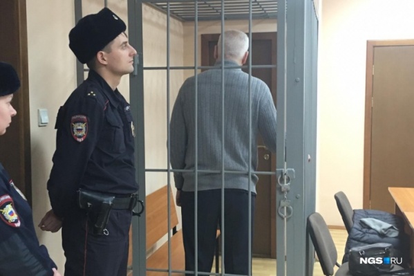 Юрия Лущенкова освободили из-под стражи в зале суда Юрия Лущенкова освободили из-под стражи в зале суда