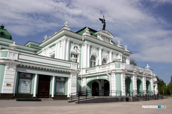 А вы соскучились по театрам? А вы соскучились по театрам?
