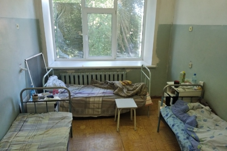 Мужчину с 25%-ным поражением лёгких госпитализировали 21 августа Мужчину с 25%-ным поражением лёгких госпитализировали 21 августа