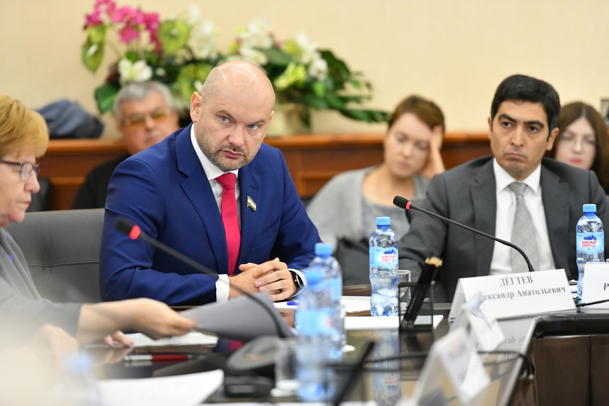 Депутат был даже заместителем председателя Госкомитета Депутат был даже заместителем председателя Госкомитета