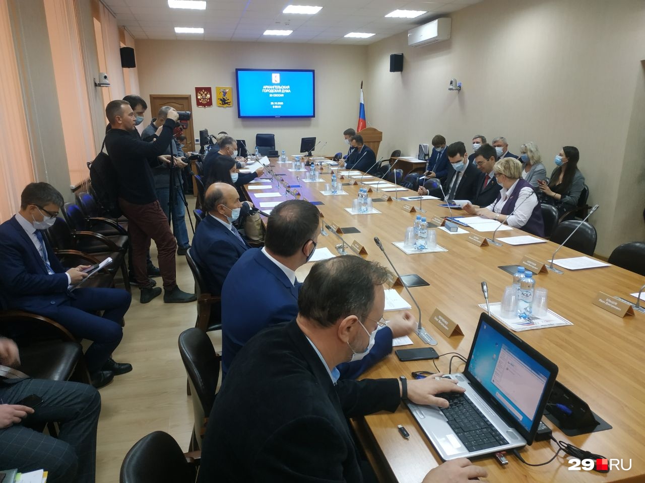 Кроме вопроса про главу, рассмотрят и другие темы, <a href="https://29.ru/text/gorod/69518991/" target="_blank" class="_">например, судьбу «Водоканала»</a> Кроме вопроса про главу, рассмотрят и другие темы, <a href="https://29.ru/text/gorod/69518991/" target="_blank" class="_">например, судьбу «Водоканала»</a>