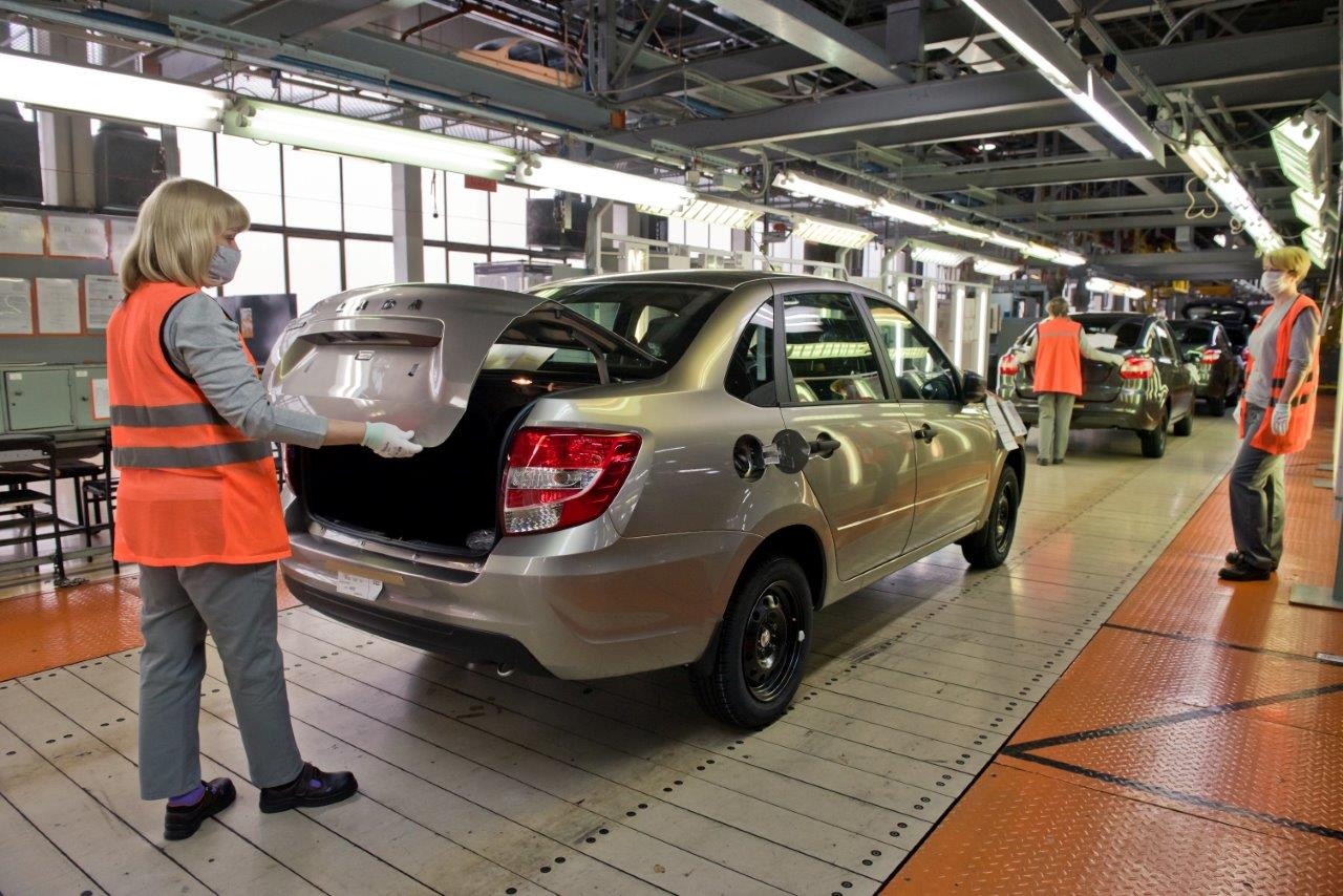 АВТОВАЗ одним из первых <a href="https://63.ru/text/business/69087952" target="_blank" class="io-leave-page _">возобновил работу</a> после карантина АВТОВАЗ одним из первых <a href="https://63.ru/text/business/69087952" target="_blank" class="io-leave-page _">возобновил работу</a> после карантина