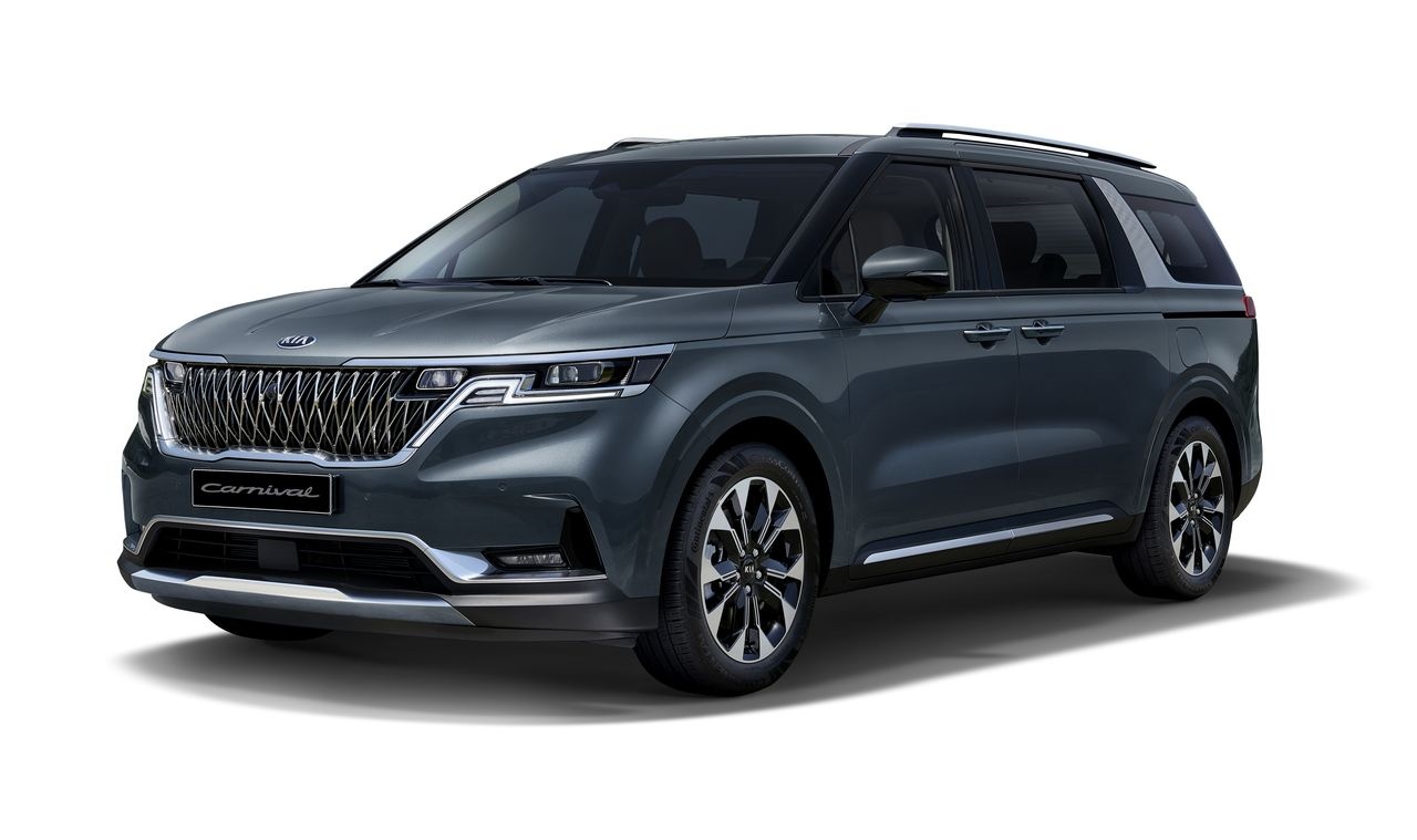 KIA Carnival явно метит в нишу полупремиальных чиновничьих минивэнов, купленных за бюджетные деньги: богатая комплектация, огромный салон, мощные двигатели и скромный бренд. Идеально KIA Carnival явно метит в нишу полупремиальных чиновничьих минивэнов, купленных за бюджетные деньги: богатая комплектация, огромный салон, мощные двигатели и скромный бренд. Идеально