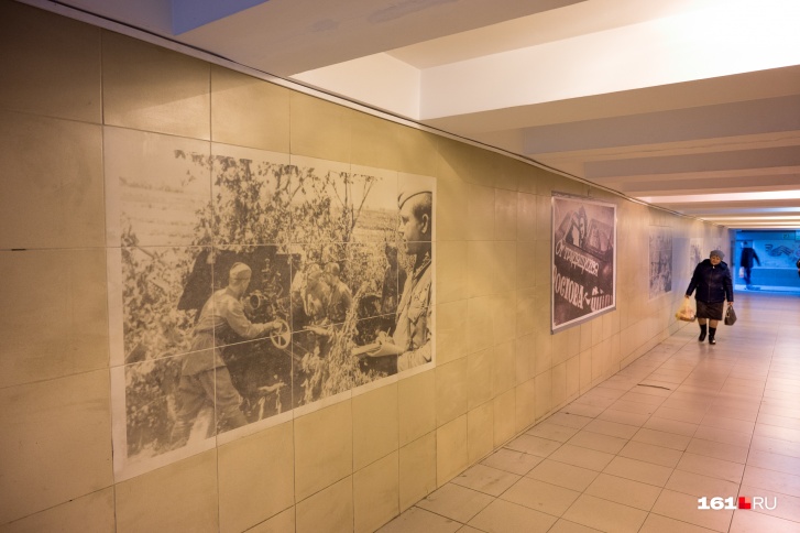 Традицию украшать мозаиками подземные переходы поддержали создали и при строительстве подземки на проспекте Шолохова в районе автовокзала