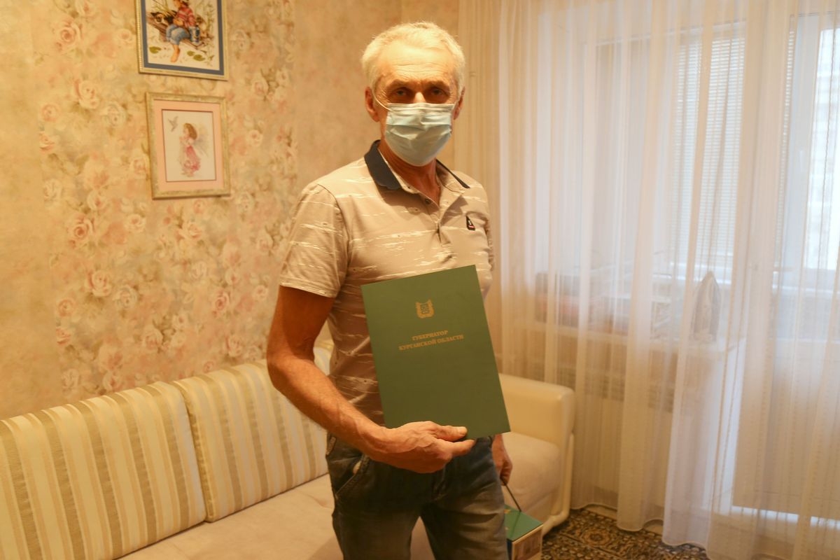 Благодарственное письмо и подарок Андрею Половникову вручили сегодня, 16 декабря Благодарственное письмо и подарок Андрею Половникову вручили сегодня, 16 декабря