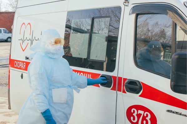 Пациентов с подозрением на коронавирус отвозят в 40-ю больницу Пациентов с подозрением на коронавирус отвозят в 40-ю больницу