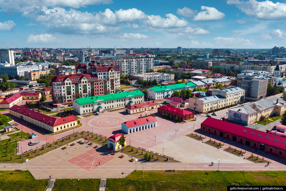Омская крепость с высоты выглядит очень любопытно Омская крепость с высоты выглядит очень любопытно