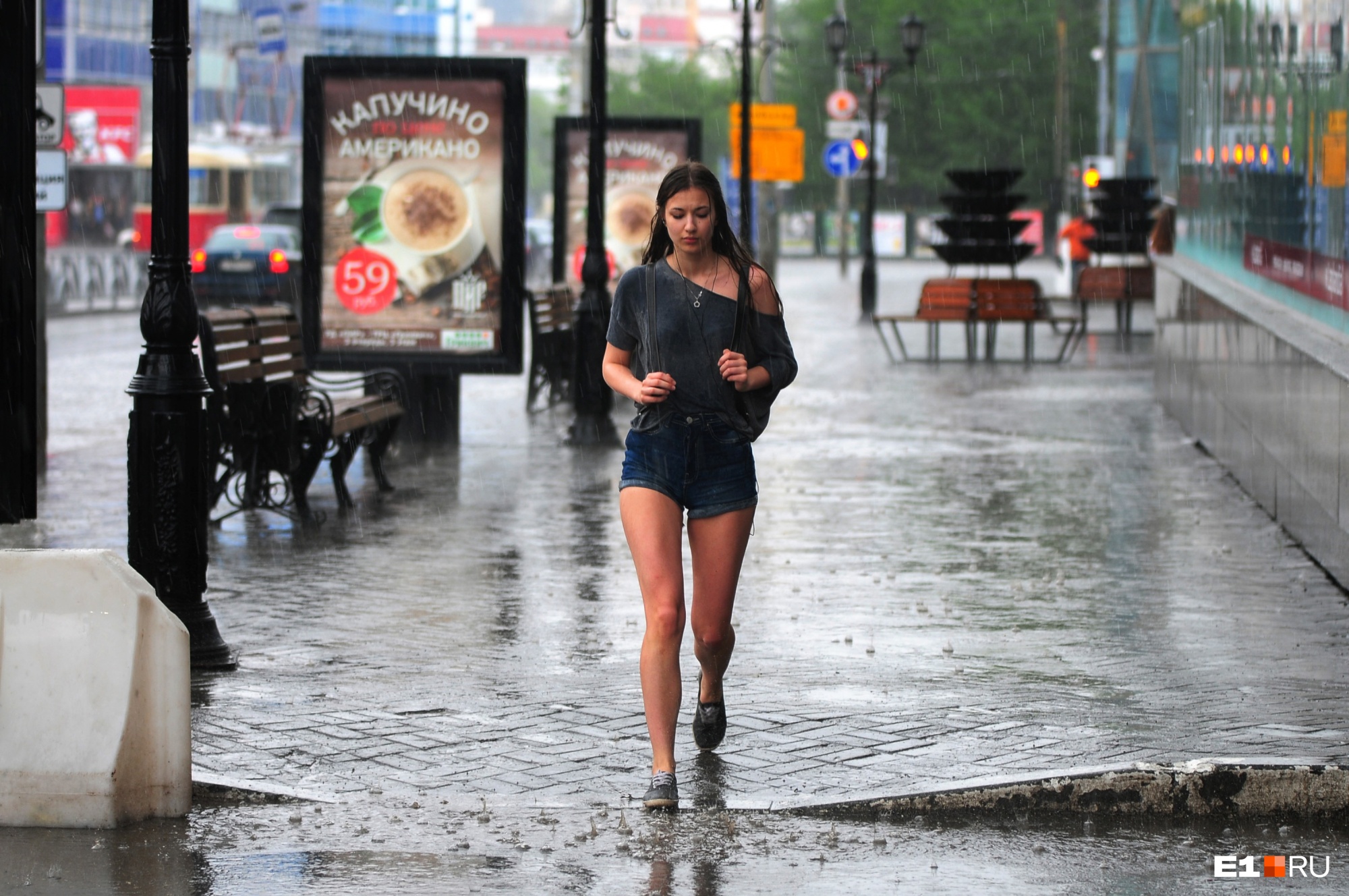 Идут ветер, дожди и грозы! МЧС бьет тревогу из-за шторма в Свердловской области