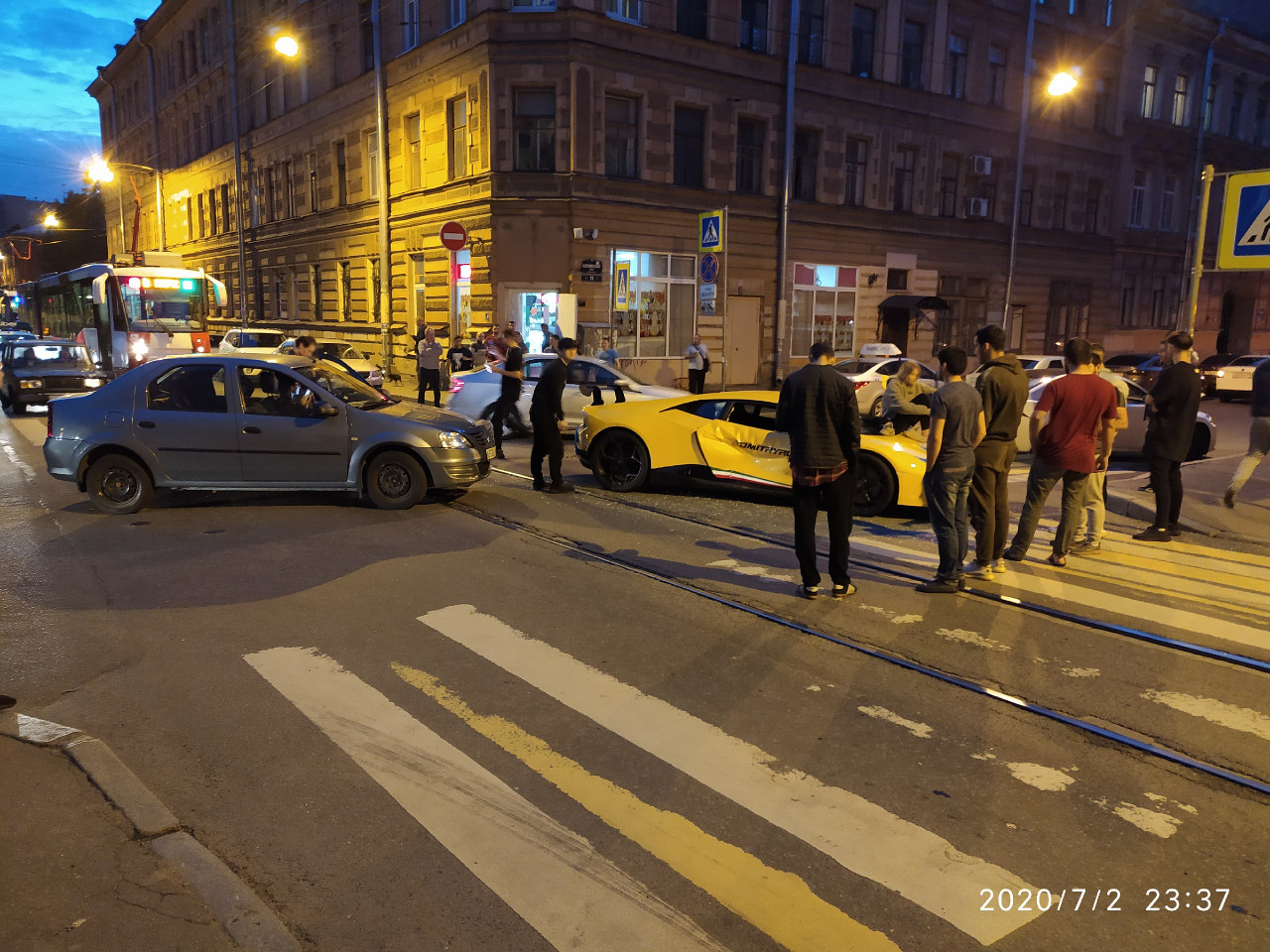 Дтп блогер. Авария Ламборджини в Москве.