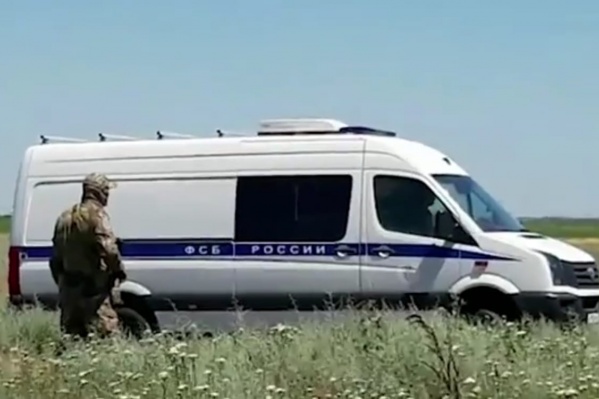 При задержании один из террористов отстреливался от оперативников ФСБ из Калашникова При задержании один из террористов отстреливался от оперативников ФСБ из Калашникова