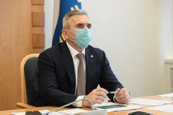 Губернатор Александр Моор подписал очередное «коронавирусное» постановление Губернатор Александр Моор подписал очередное «коронавирусное» постановление