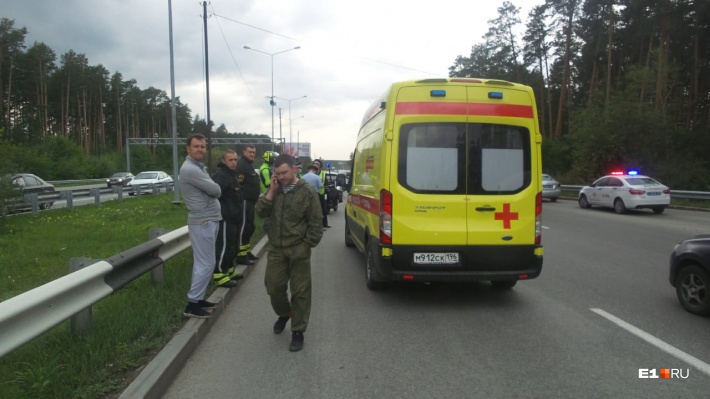 71-летний мопедист, устроивший ДТП на Широкой Речке, скончался в больнице