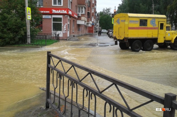 Дороги затопило Дороги затопило