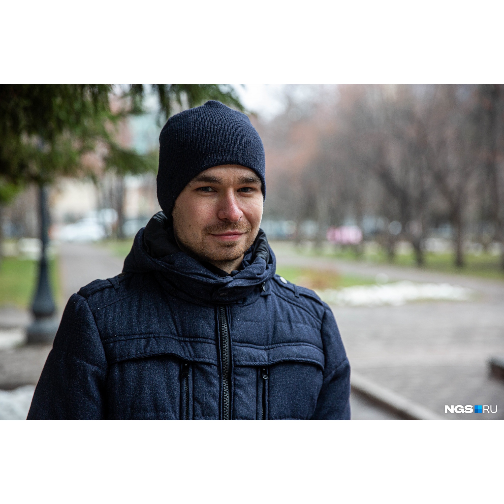 Владимир нашел новую работу и впервые увидел Алтай осенью Владимир нашел новую работу и впервые увидел Алтай осенью