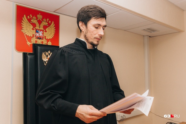 Служителям Фемиды предстоит разобраться в деталях и вынести решение по делу Служителям Фемиды предстоит разобраться в деталях и вынести решение по делу
