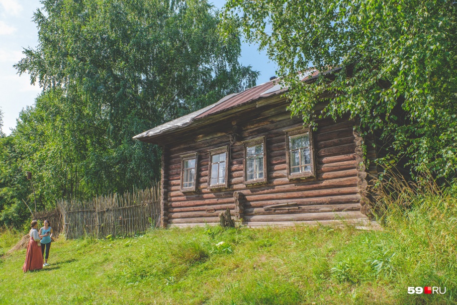До того как сюда перехали Александр и Светлана, в этом доме никто не жил 15 лет