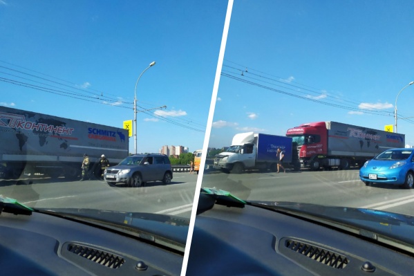 В числе участников ДТП — фура и бетономешалка В числе участников ДТП — фура и бетономешалка