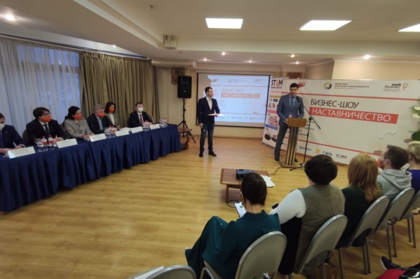 На первом этапе в конкурсную комиссию поступило более 100 заявок На первом этапе в конкурсную комиссию поступило более 100 заявок