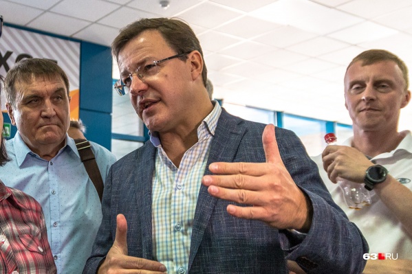 Глава региона подписал постановление после обсуждения послаблений в оперштабе Глава региона подписал постановление после обсуждения послаблений в оперштабе