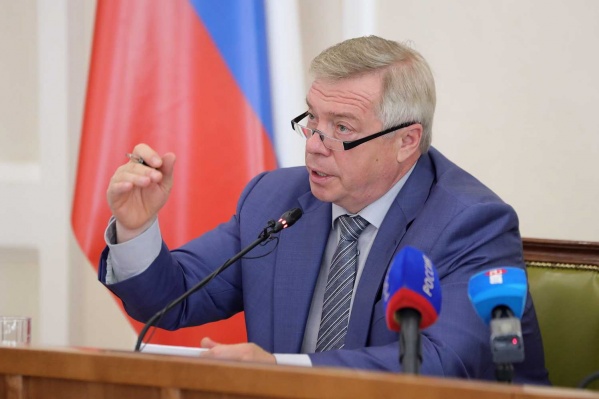 По словам губернатора, болельщики «Ростова» будут смотреть матч «с грустью» По словам губернатора, болельщики «Ростова» будут смотреть матч «с грустью»