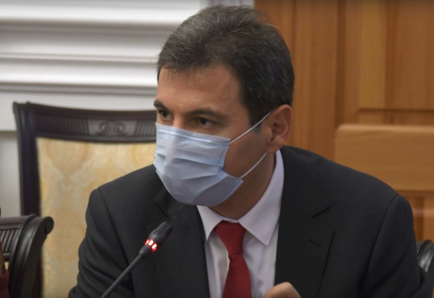 «Почему вы еще не заболели коронавирусом?»: ответил министр здравоохранения СО Армен Бенян