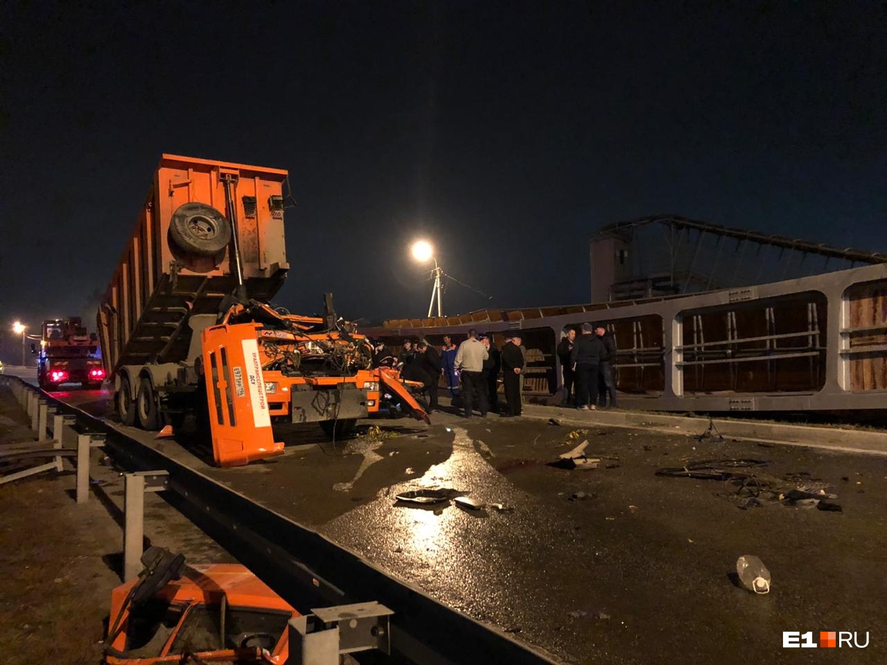 «Будем восстанавливать»: что будет с мостом, который снес водитель КАМАЗа на Челябинском тракте