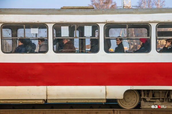 Транспортным компаниям не хватает денег из-за низкого пассажиропотока Транспортным компаниям не хватает денег из-за низкого пассажиропотока