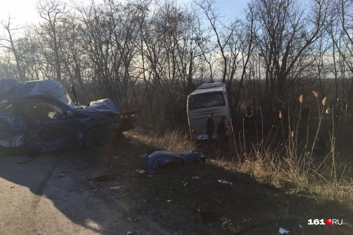 От удара автобус улетел в кювет От удара автобус улетел в кювет