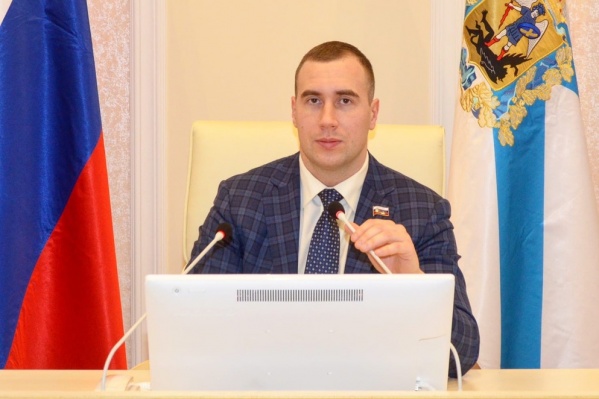 Сергей Пивков был депутатом Архангельского областного собрания с 2013 года Сергей Пивков был депутатом Архангельского областного собрания с 2013 года