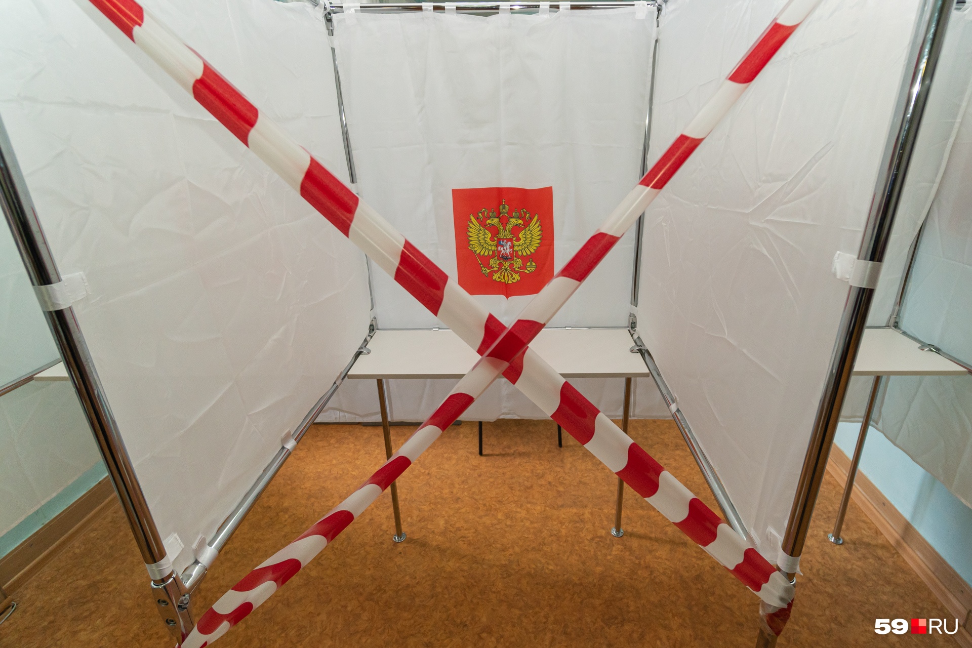 Доступны только кабинки по бокам Доступны только кабинки по бокам
