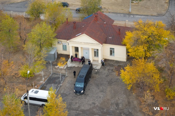 Волгоградцам порекомендовали кремировать тела погибших от <nobr class="_">COVID-19</nobr> родных Волгоградцам порекомендовали кремировать тела погибших от <nobr class="_">COVID-19</nobr> родных