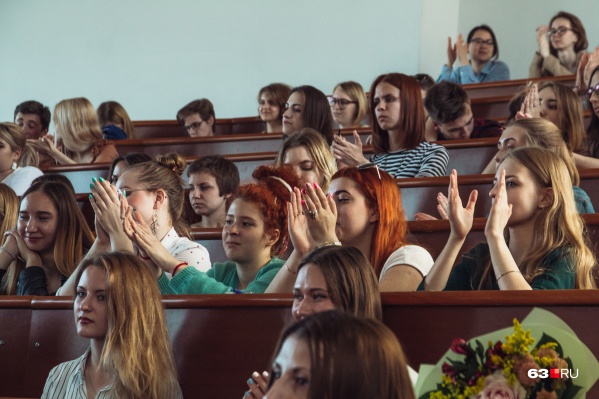 Бюджетные места хотят выделить и для самого многочисленного факультета — юридического Бюджетные места хотят выделить и для самого многочисленного факультета — юридического
