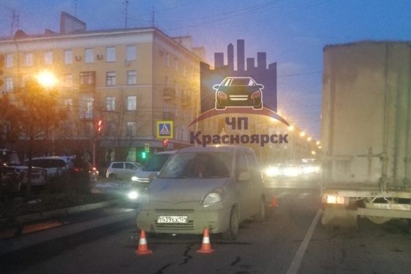 Подростка сбили на пешеходном переходе Подростка сбили на пешеходном переходе