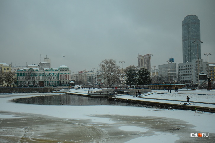 На этой неделе по ночам Екатеринбург будет накрывать снегом На этой неделе по ночам Екатеринбург будет накрывать снегом