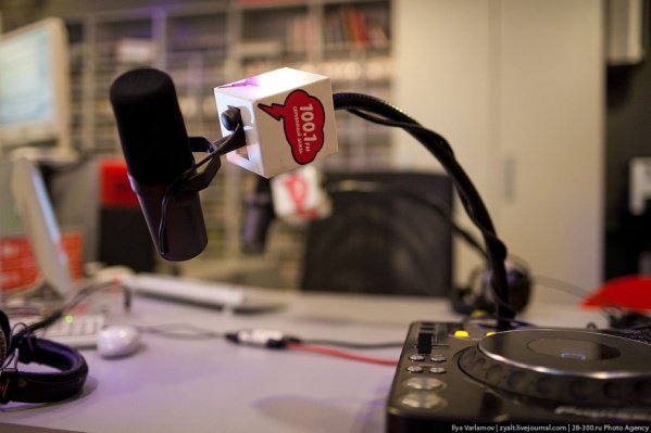 «Серебряный Дождь» вещает на частоте 98,9 FM «Серебряный Дождь» вещает на частоте 98,9 FM