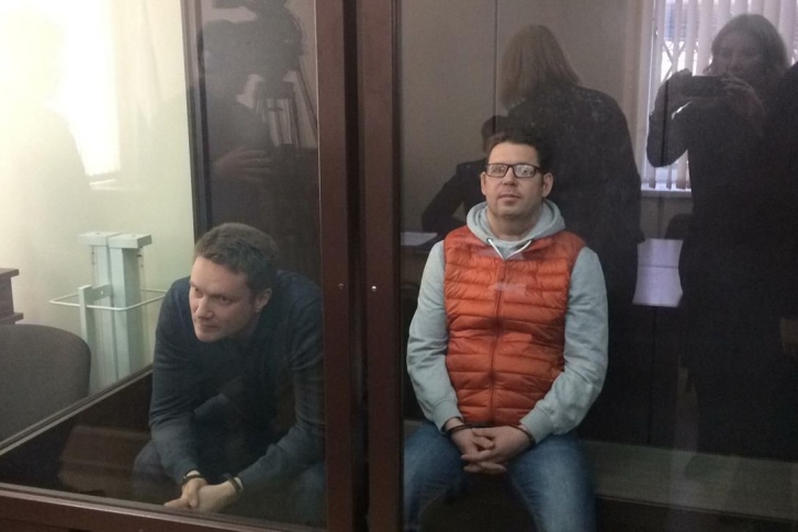 Олег Кагилев и Денис Шадрин приговорены к семи годам колонии Олег Кагилев и Денис Шадрин приговорены к семи годам колонии