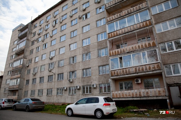 Пациентов размещают на нескольких этажах областного наркодиспансера Пациентов размещают на нескольких этажах областного наркодиспансера