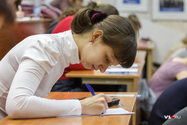 Выпускникам одобрили сдачу экзаменов в школах Выпускникам одобрили сдачу экзаменов в школах