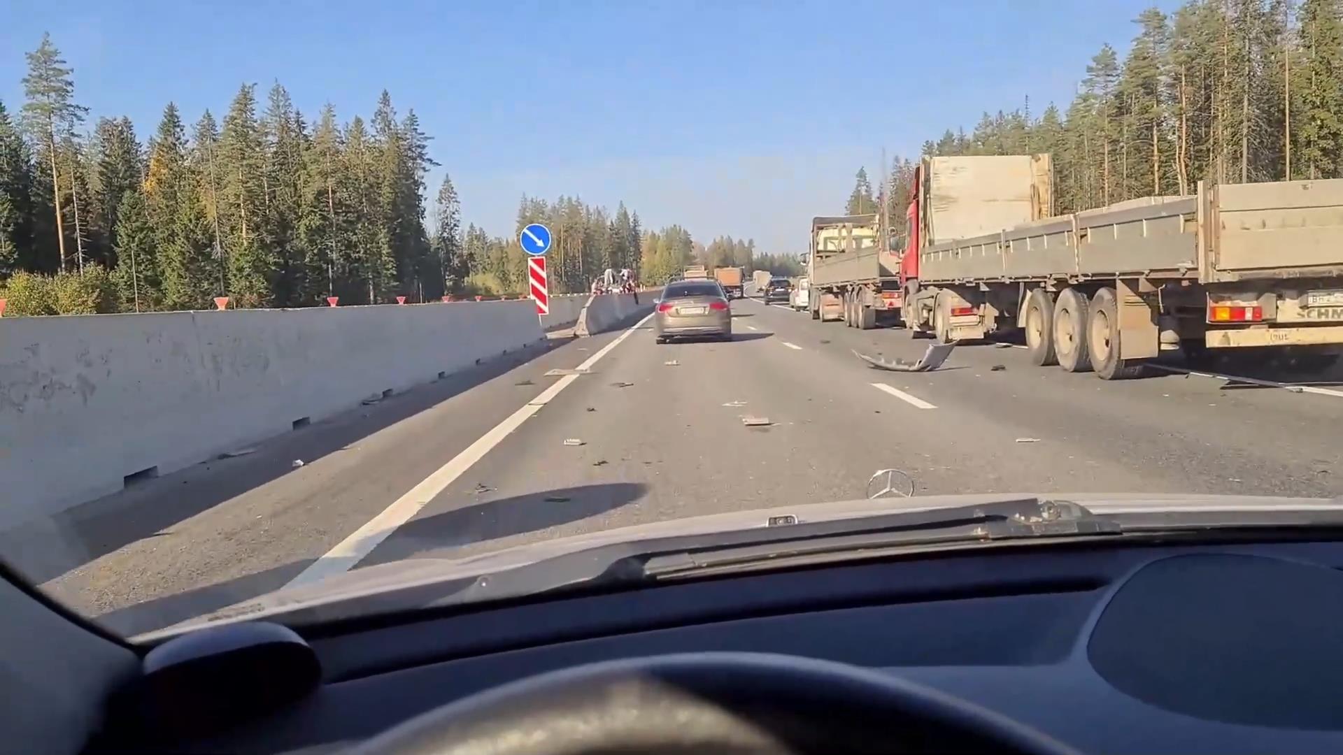 Скриншот видео из группы <a href="https://vk.com/wall-68471405_13885236" target="_blank" class="_">«ДТП и ЧП | Санкт-Петербург»</a>