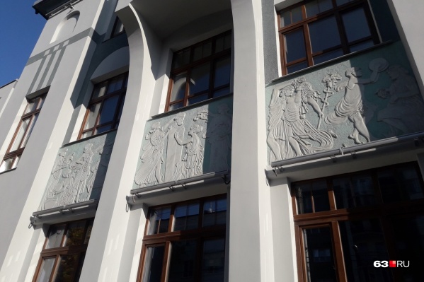 Реставрация здания почти завершена Реставрация здания почти завершена