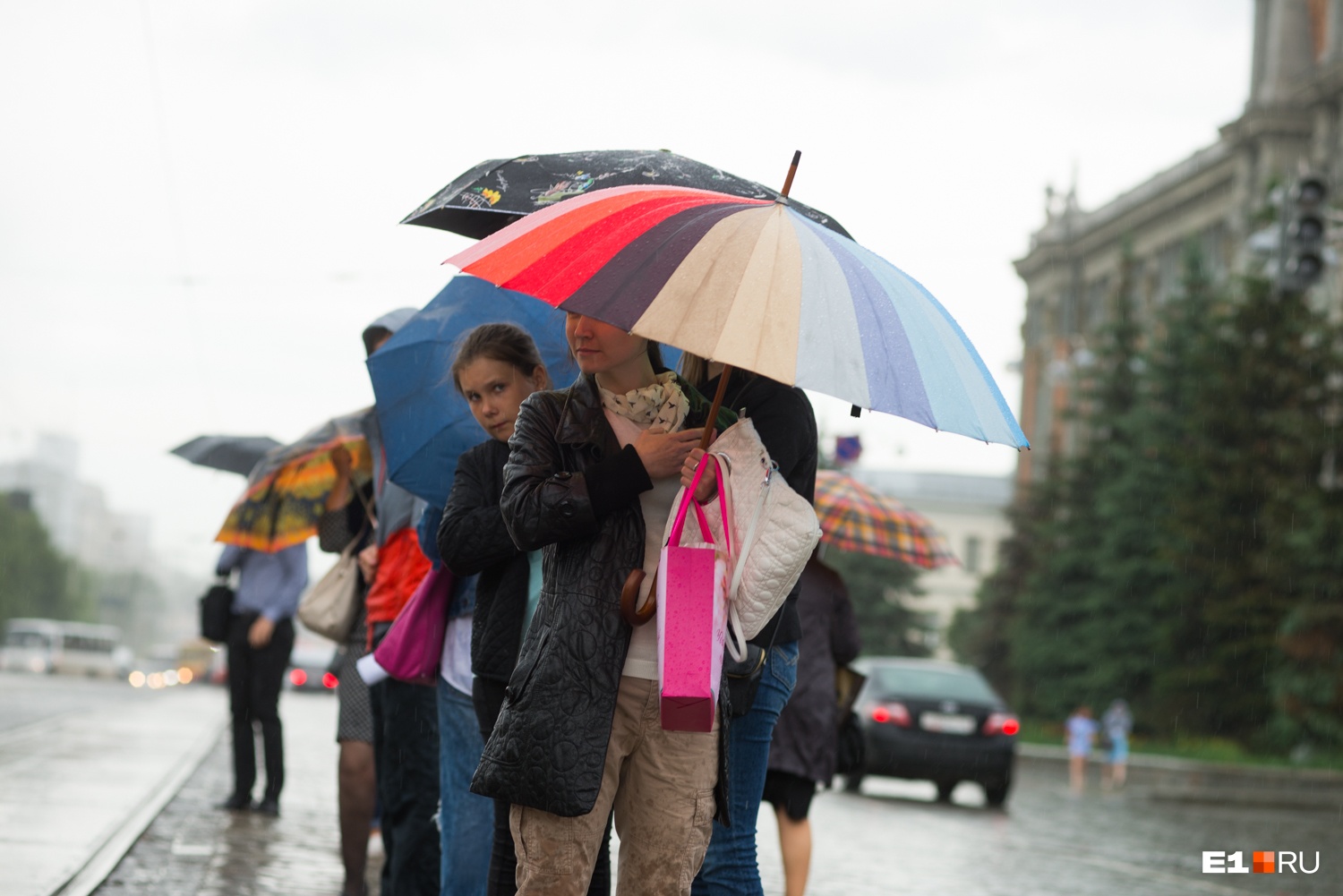 В Екатеринбурге снова ожидается ливень и сильный ветер