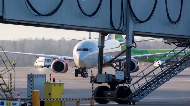 Авиакомпания объяснила многочасовую задержку рейса из Санкт-Петербурга в Челябинск
