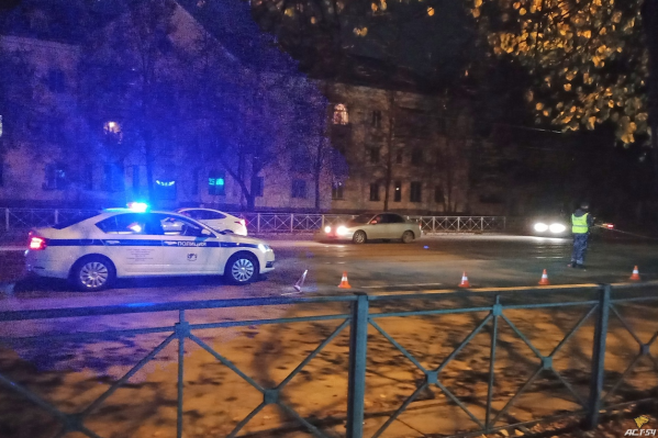 Сейчас на месте работает полиция Сейчас на месте работает полиция