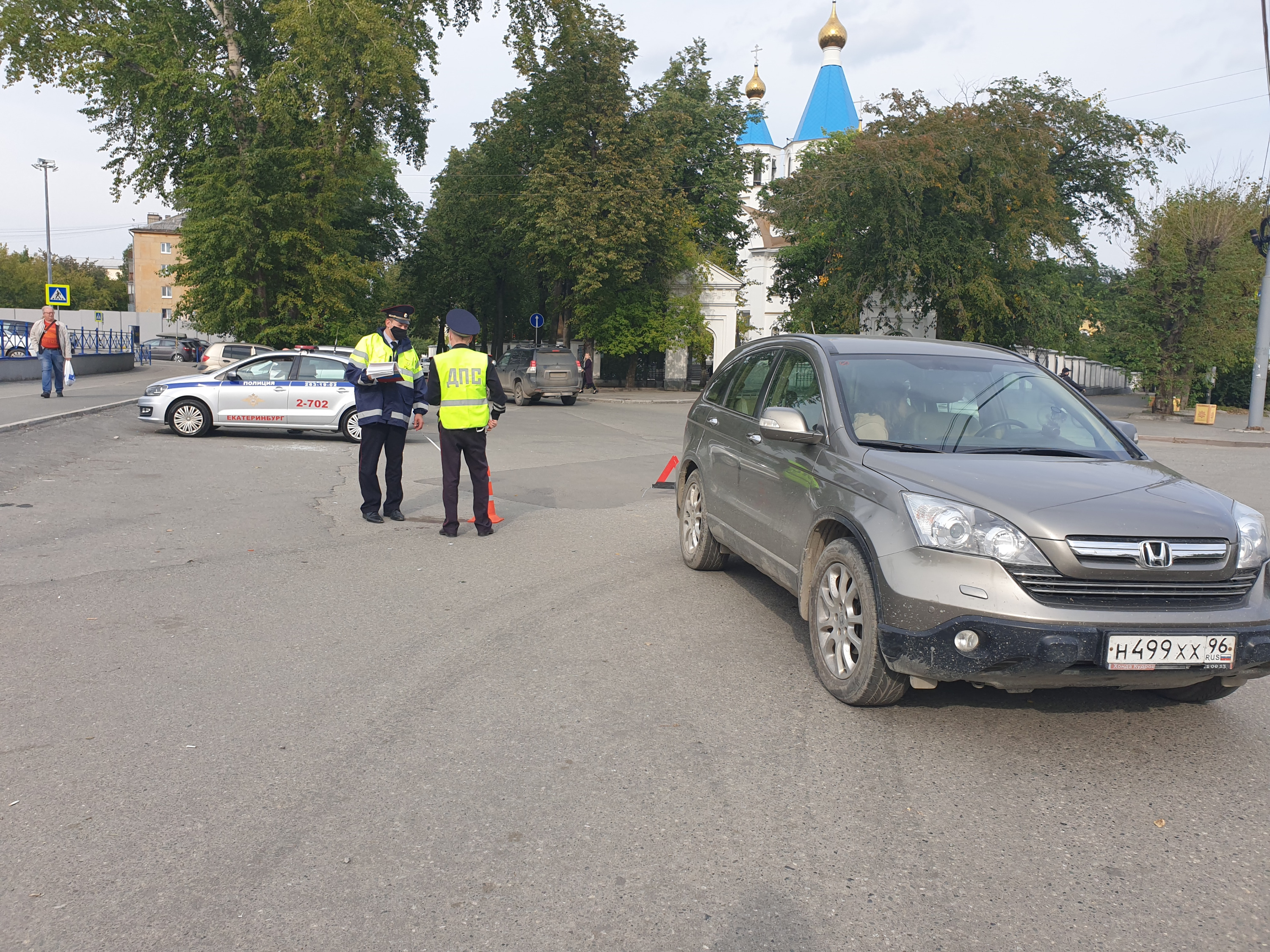 У церкви на Уралмаше сбили мальчика на самокате