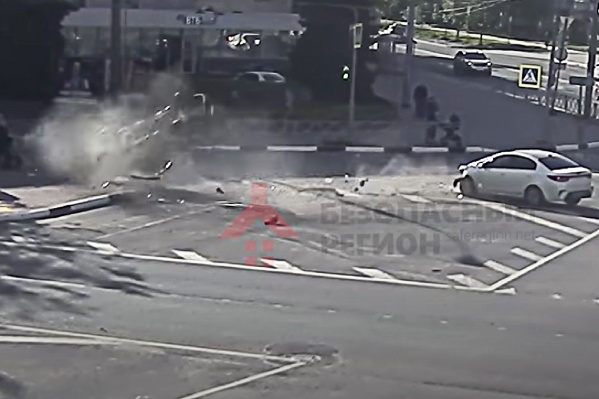 ВАЗ перевернулся в воздухе ВАЗ перевернулся в воздухе
