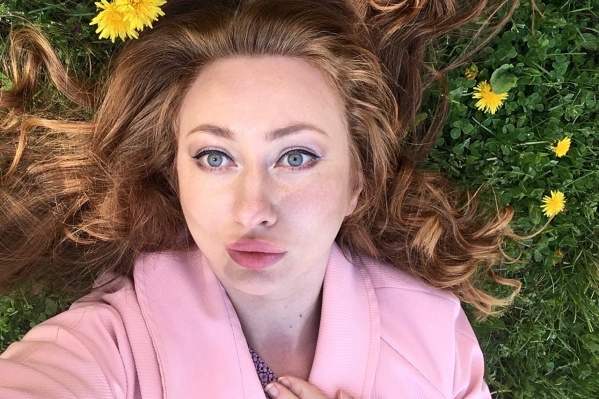 Женщина хотела оказаться на трибуне Женщина хотела оказаться на трибуне
